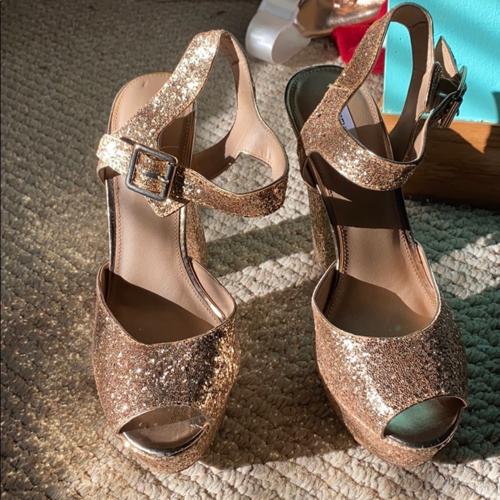 Heeels!!! - Picture 2 of 9